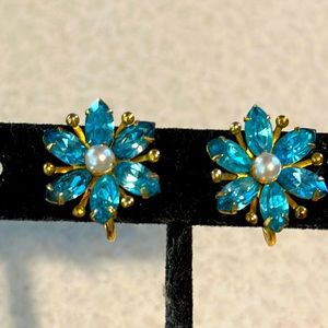 Vintage Amco 1/20 12Kt GF screw back rhinestone faux pearl earrings (669)